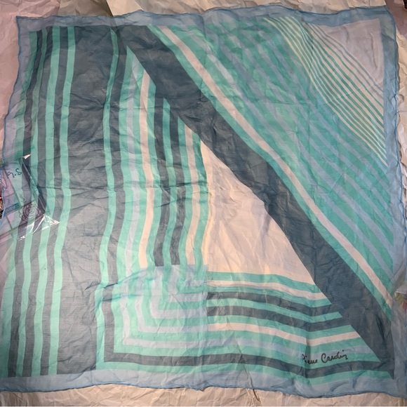 Pierre Cardin Striped Scarf - Picture 4 of 9